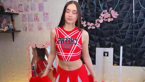 Alice and Cassie online show from 04.26.26