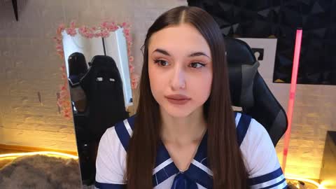Alice and Cassie online show from 05.04.26