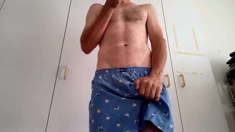 Snapshot of teeezi chatting on 04.08.26 Teezy online show from 04.08.26