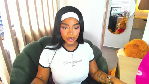 Snapshot of teerry__ chatting on 02.13.26 Teerry online show from 02.13.26