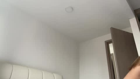 Amy No penetration Virgiin giirl online show from 05.06.26