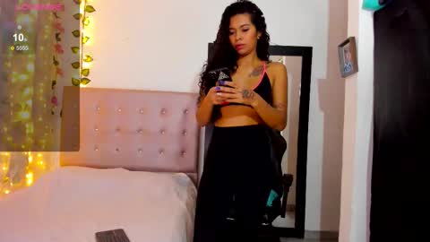 Tefy Cardona online show from 12.04.25