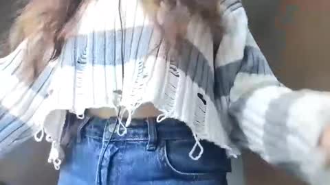 Snapshot of teganmeiser chatting on 10.31.25 Kimi online show from 10.31.25