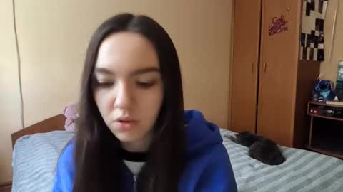 Snapshot of teganmeiser chatting on 12.19.25 Kimi online show from 12.19.25