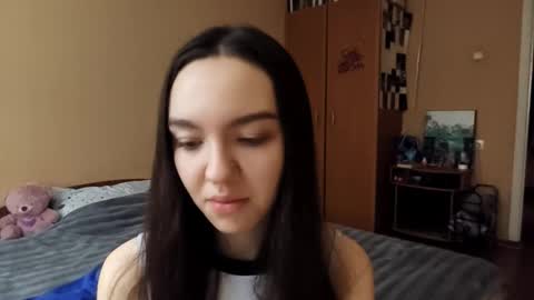 Snapshot of teganmeiser chatting on 12.20.25 Kimi online show from 12.20.25