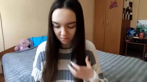 Snapshot of teganmeiser chatting on 01.13.26 Kimi online show from 01.13.26