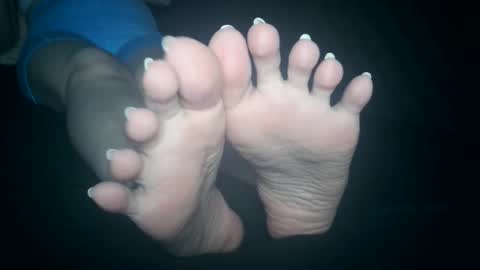 Viv West online show from 10.24.25