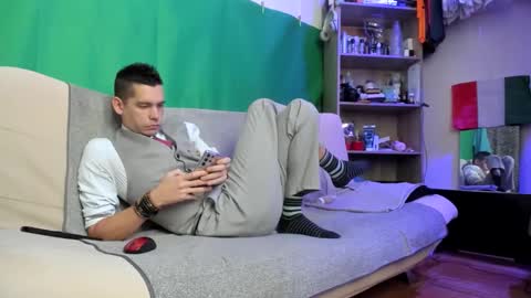 Virg Lszl online show from 11.30.25