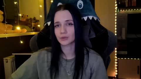 Snapshot of temekasalviejo chatting on 02.12.26 Keeley online show from 02.12.26