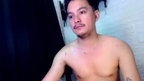 Snapshot of tempting_jon chatting on 11.06.25 tempting_jon online show from 11.06.25