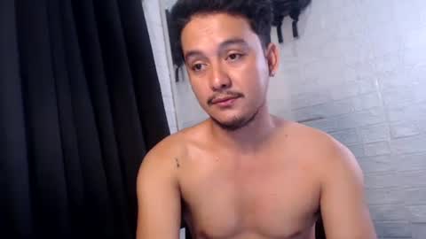 Snapshot of tempting_jon chatting on 11.14.25 tempting_jon online show from 11.14.25