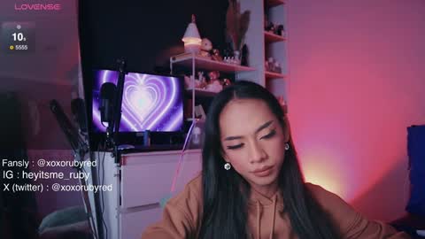 Snapshot of temptressxruby chatting on 01.10.25 TemptressxRuby online show from 01.10.25