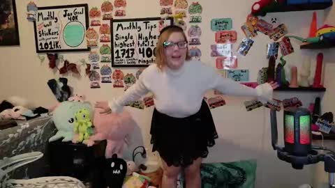 Snapshot of ten_tickle_pixie chatting on 01.16.26 Pixie and Tentacle Overlord online show from 01.16.26