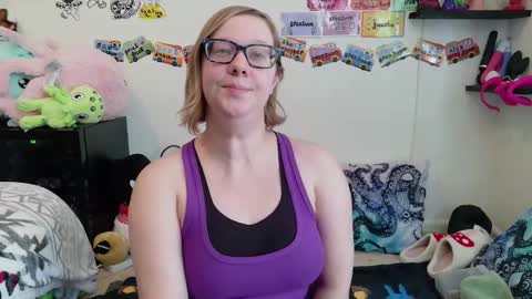 Pixie and Tentacle Overlord online show from 03.04.26