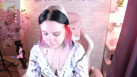  Sue  online show from 11.08.25