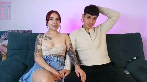 Snapshot of tender_dust chatting on 10.11.25 tender_dust online show from 10.11.25