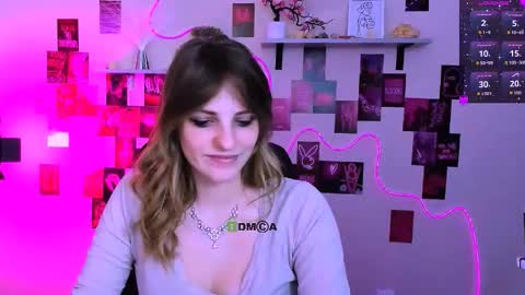 Snapshot of tender_louise chatting on 03.04.26 ur Louise online show from 03.04.26