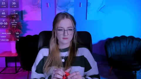 Snapshot of tender_louise chatting on 03.11.26 ur Louise online show from 03.11.26