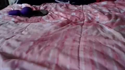 Snapshot of tendertormentt chatting on 02.18.26 tendertormentt online show from 02.18.26