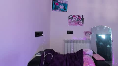 Snapshot of tenebrise chatting on 02.21.26 Kira online show from 02.21.26