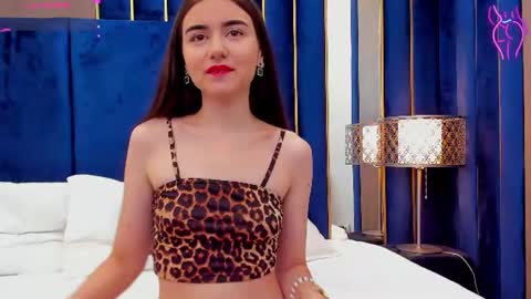 TennyShy online show from 08.05.26
