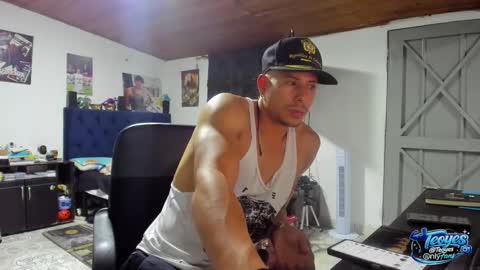 Snapshot of teoyes_ chatting on 02.13.26 teoyes_ online show from 02.13.26