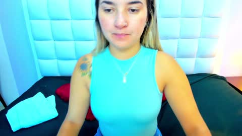 Snapshot of teresasroom_ chatting on 01.11.25 Teresa online show from 01.11.25
