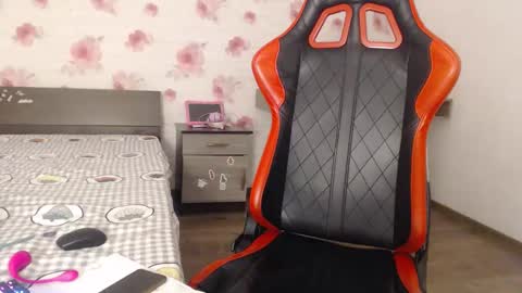 Snapshot of teressa_lovee chatting on 04.15.26 teressa_lovee online show from 04.15.26