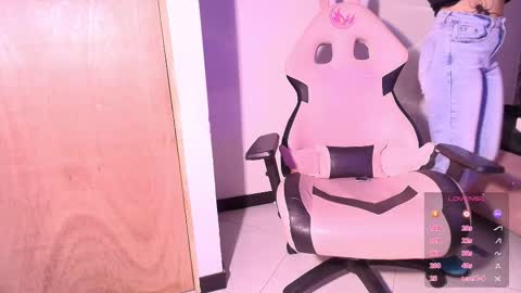 Snapshot of terraelowen chatting on 10.12.25 Terra Elowen online show from 10.12.25