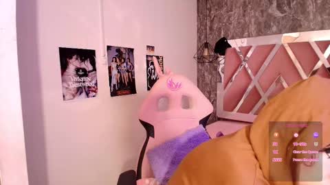 Snapshot of terraelowen chatting on 10.18.25 Terra Elowen online show from 10.18.25