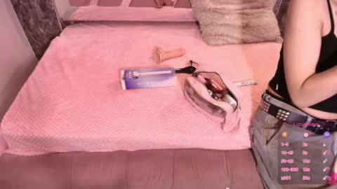 Snapshot of terraelowen chatting on 10.23.25 Terra Elowen online show from 10.23.25