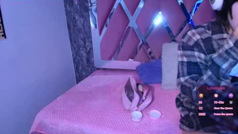 Snapshot of terraelowen chatting on 10.24.25 Terra Elowen online show from 10.24.25