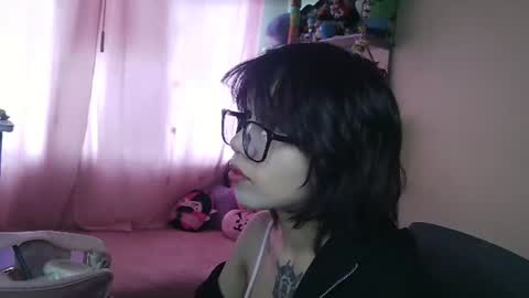 Terra Elowen online show from 06.17.26