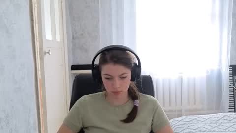 Snapshot of terranaufzinger chatting on 10.01.25 Anny Simpson online show from 10.01.25