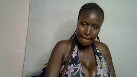 Snapshot of terriam chatting on 10.28.25 terriam online show from 10.28.25