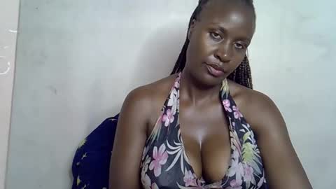 Snapshot of terriam chatting on 11.21.25 terriam online show from 11.21.25