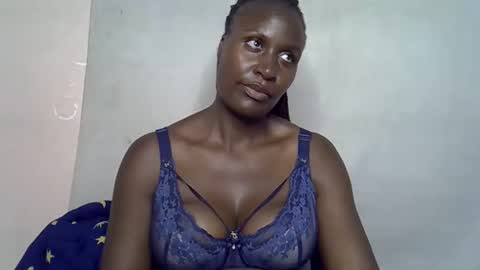 Snapshot of terriam chatting on 11.27.25 terriam online show from 11.27.25