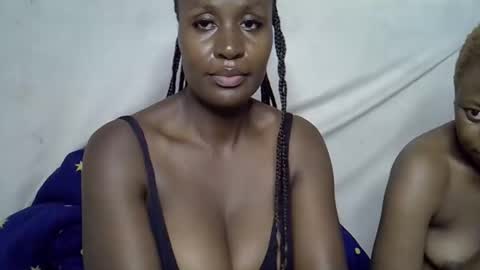 Snapshot of terriam chatting on 12.19.25 terriam online show from 12.19.25