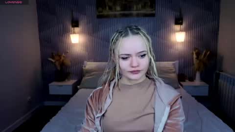 Tessa online show from 04.22.26