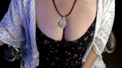 Snapshot of tessa_foxxx chatting on 11.06.25 tessa_foxxx online show from 11.06.25