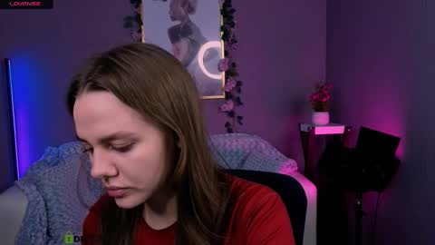 Snapshot of tessa_hit chatting on 10.19.25 Tessa online show from 10.19.25