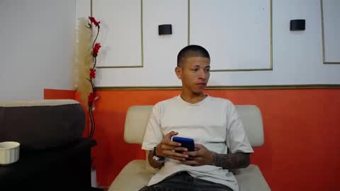 Snapshot of tessachains chatting on 12.05.25 tessachains online show from 12.05.25