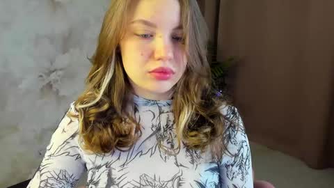 Snapshot of tessadavidson chatting on 01.06.26 Tessa online show from 01.06.26