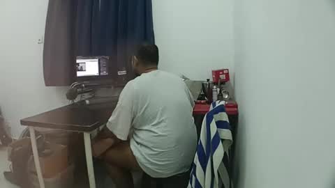 yours online show from 11.20.25