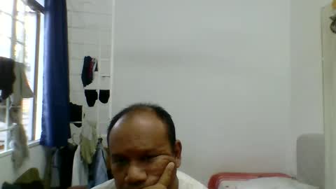 Snapshot of tested123 chatting on 04.29.26 yours online show from 04.29.26