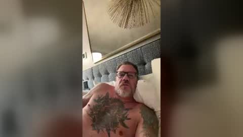 UrZaddy online show from 08.09.26