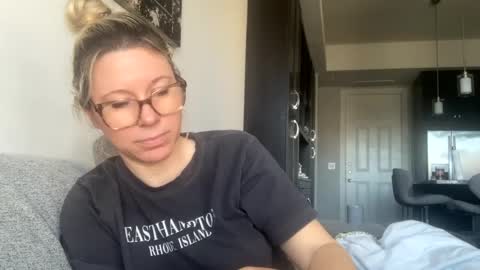 Daphne Summers online show from 01.11.25