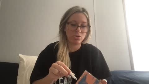 Daphne Summers online show from 09.12.25