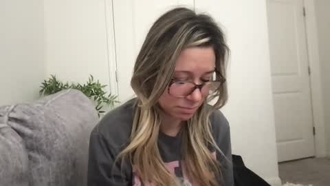 Daphne Summers online show from 11.11.25