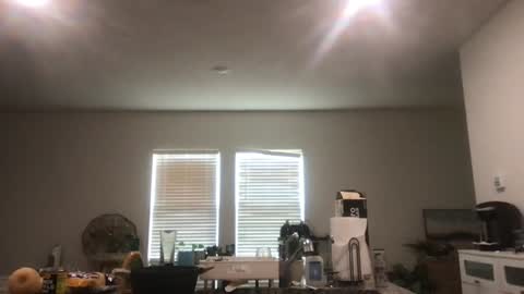 Snapshot of texas_blonde chatting on 04.16.26 Daphne Summers online show from 04.16.26